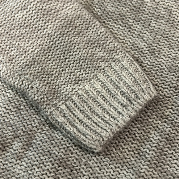 Grey Long Sleeve - Picture 2 of 5